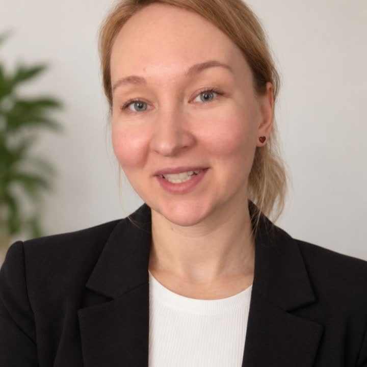 Veronika, преподаватель JS English
